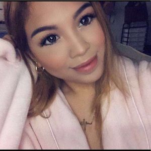 Meet your Posher, Yazmin